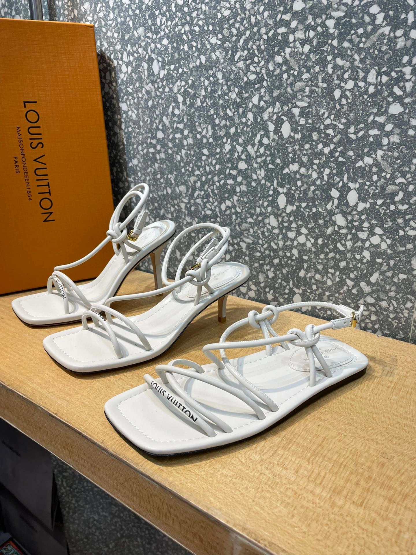 coco-- Heel height5.5cm  9.5cm Urban Twist item : B-X027B2577